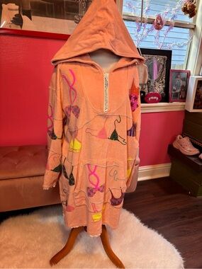 QUEEN OF SPARKLES Peach Hooded Terry Cover-up with Bikini and Pearl Sequins